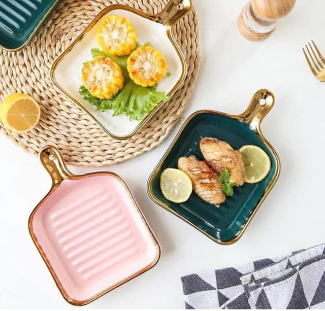Gold ring snack plates. Kshs. 625. Call 0727035007 for more.